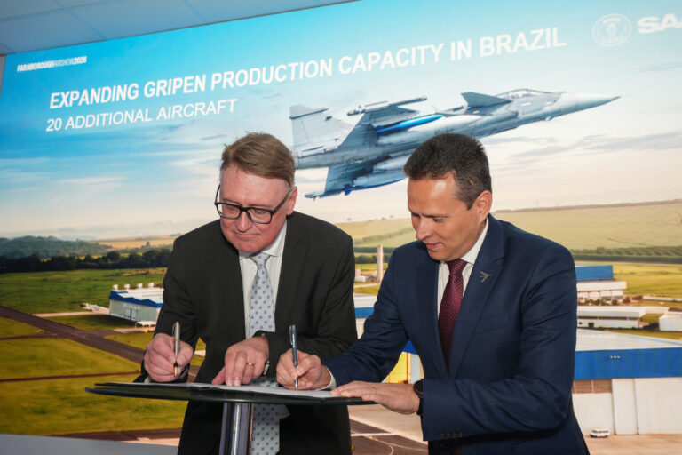 Embraer and Saab Sign Agreement for production of additional 20 Gripen in Brazil